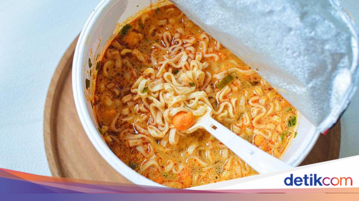 3 Makanan Ini Tidak Sehat Dimakan dengan Mi Instan