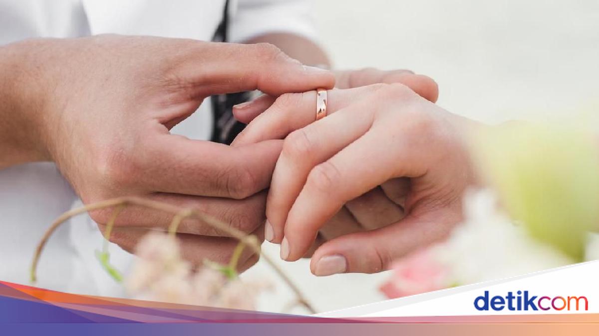 7 Doa untuk Pengantin Baru Sesuai Sunnah Lengkap Arab dan Arti