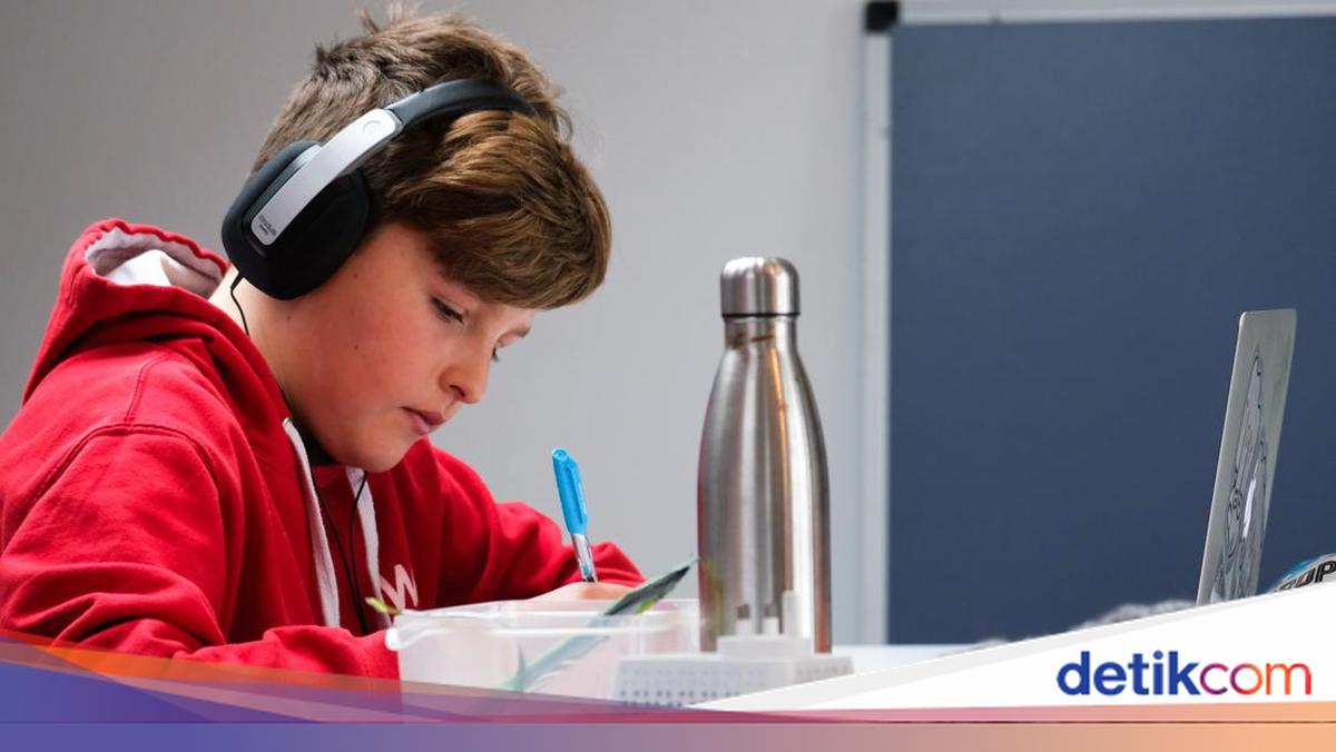 8 dari 10 Siswa Bikin Tugas Pakai AI, Separuhnya Sulit Bedakan Info yang Salah