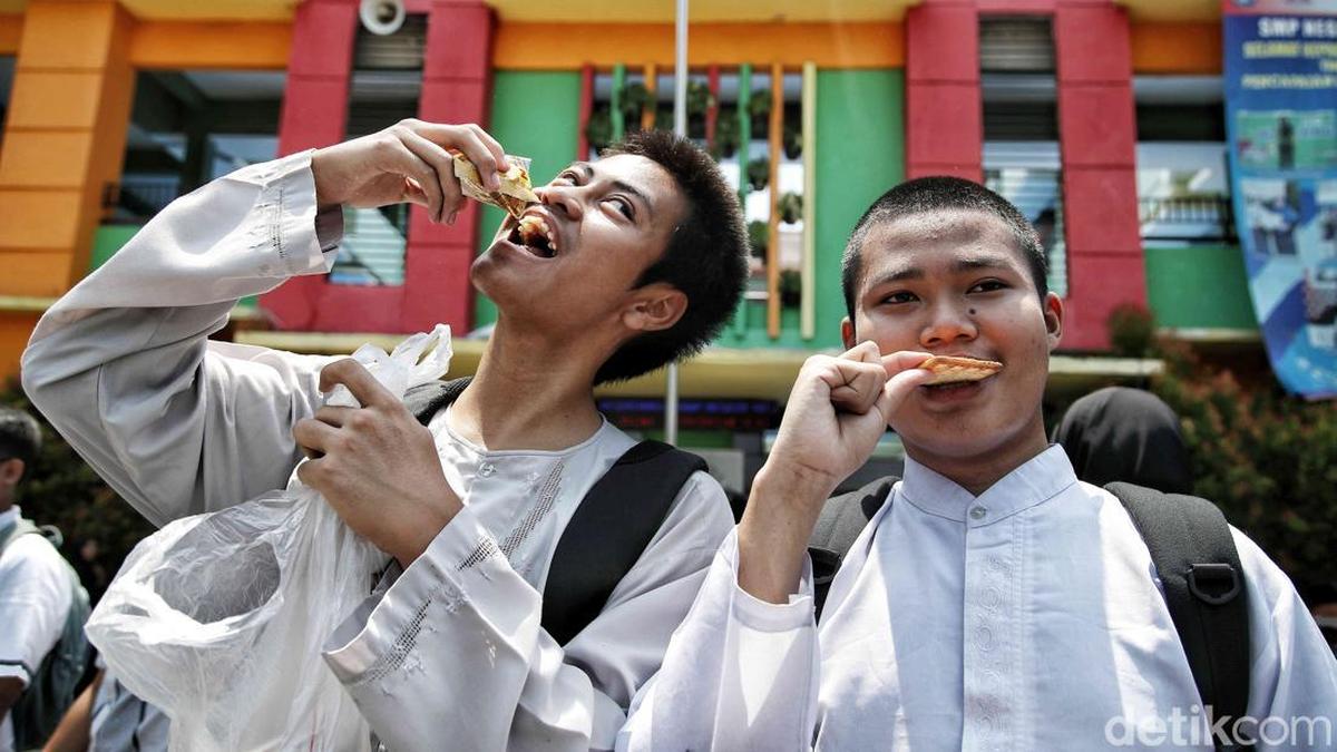 Banyak SPPG Ganti Menu Jadi Snack-Biskuit, Wamenkes: MBG Harus Dimasak