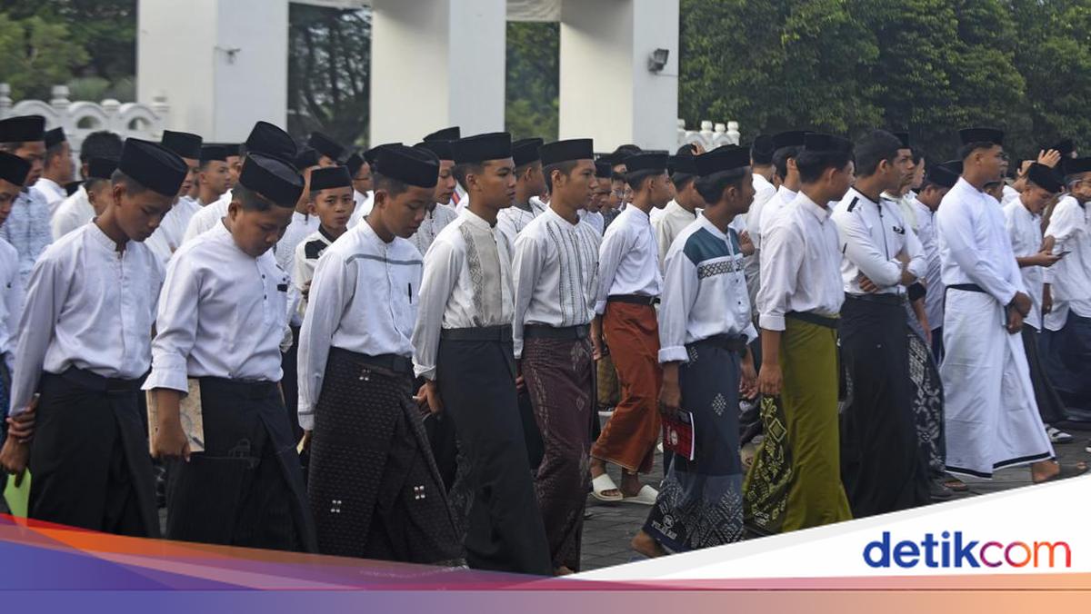 Contoh Pidato Singkat Hari Santri untuk Sekolah dan Pesantren