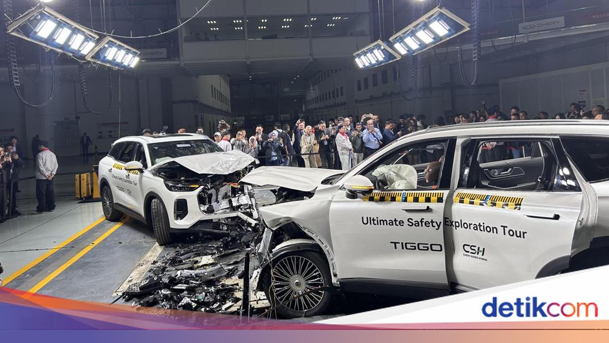 Crash Test Paling Terniat, 2 Mobil Chery Tiggo 9 Beradu Kepala!