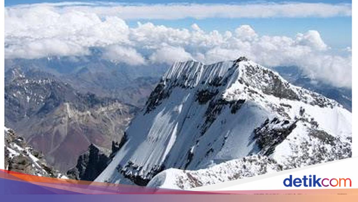 Daftar 10 Gunung Tertinggi di Indonesia, Paling Banyak di Pulau Ini