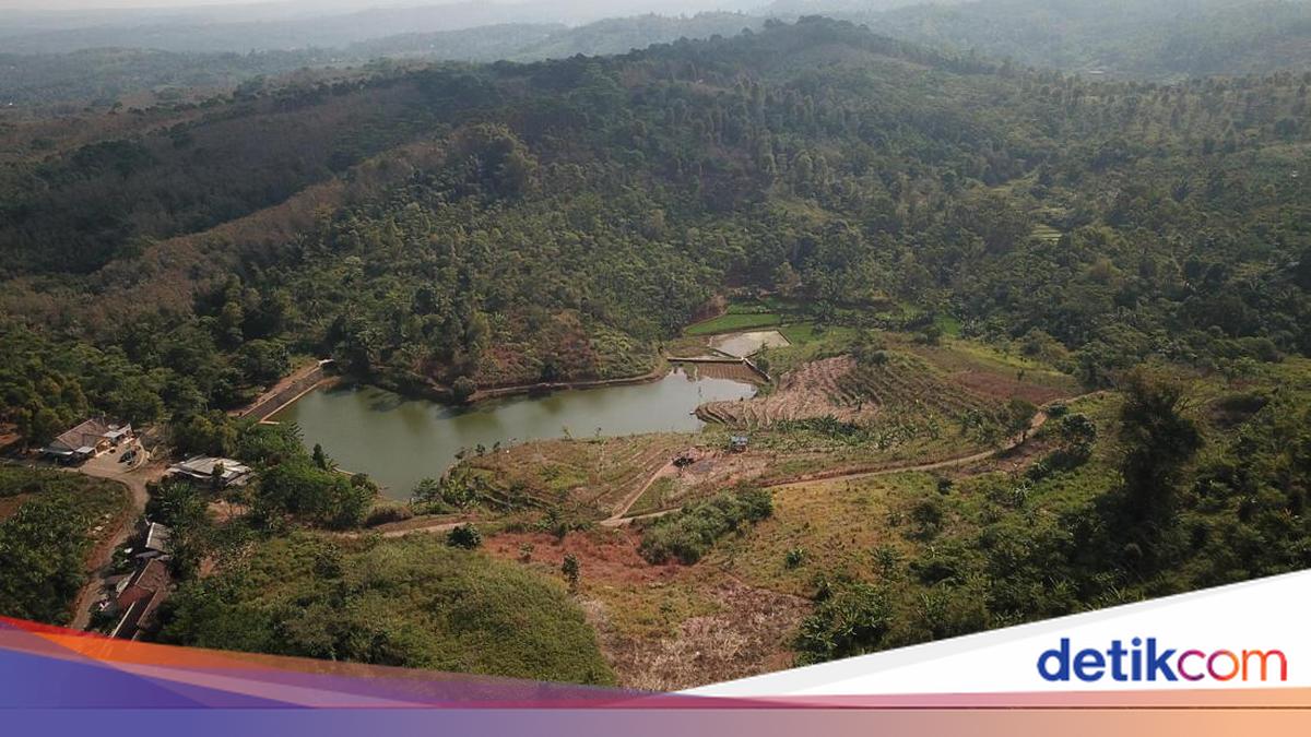 Dear Bu Menpar, Pupus Harapan Desa Wisata Hanjeli gegara Jalan Rusak-Berlubang