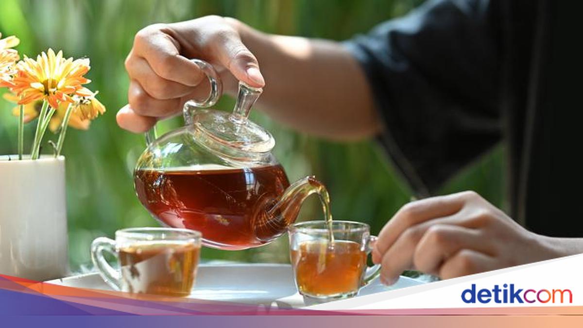 Hobi Minum Teh Tawar Saat Sahur dan Buka? Ini 7 Manfaat Sehatnya