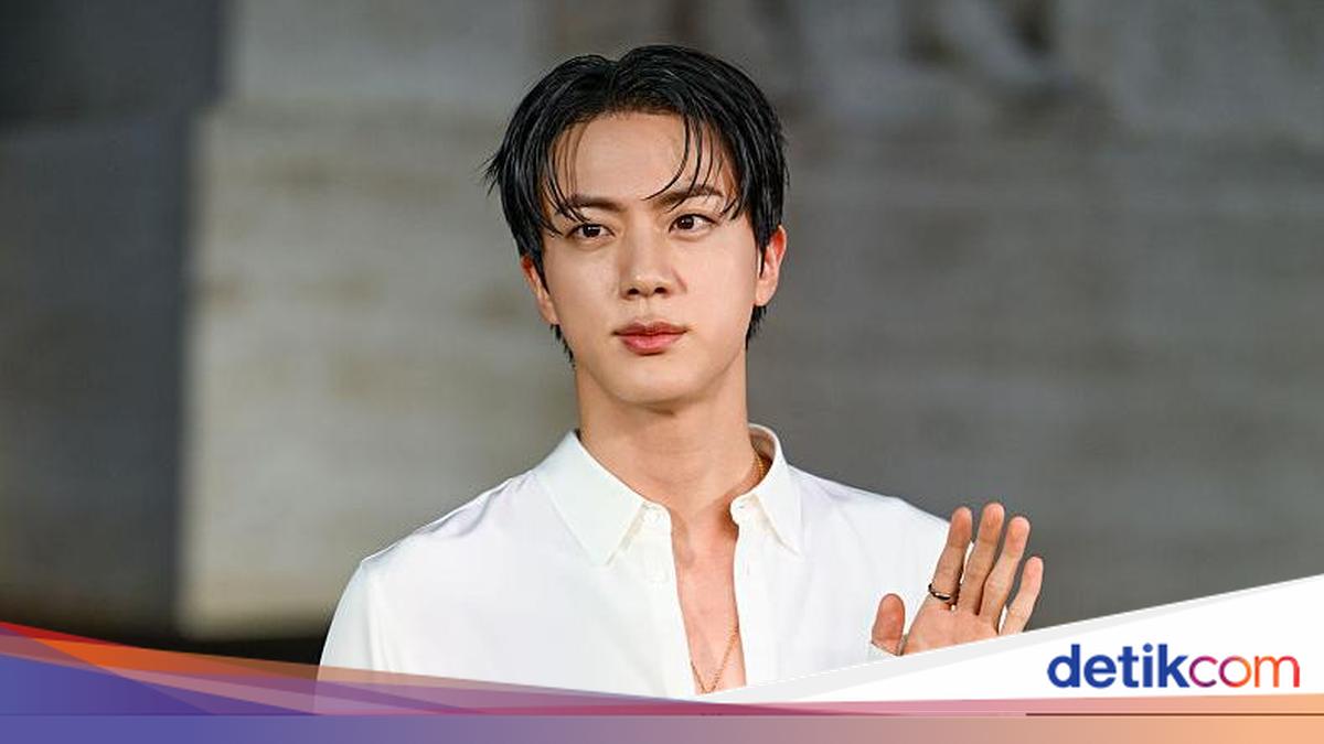 Jin BTS Raih Predikat Idol Paling Berkontribusi Dalam Promosi Wisata