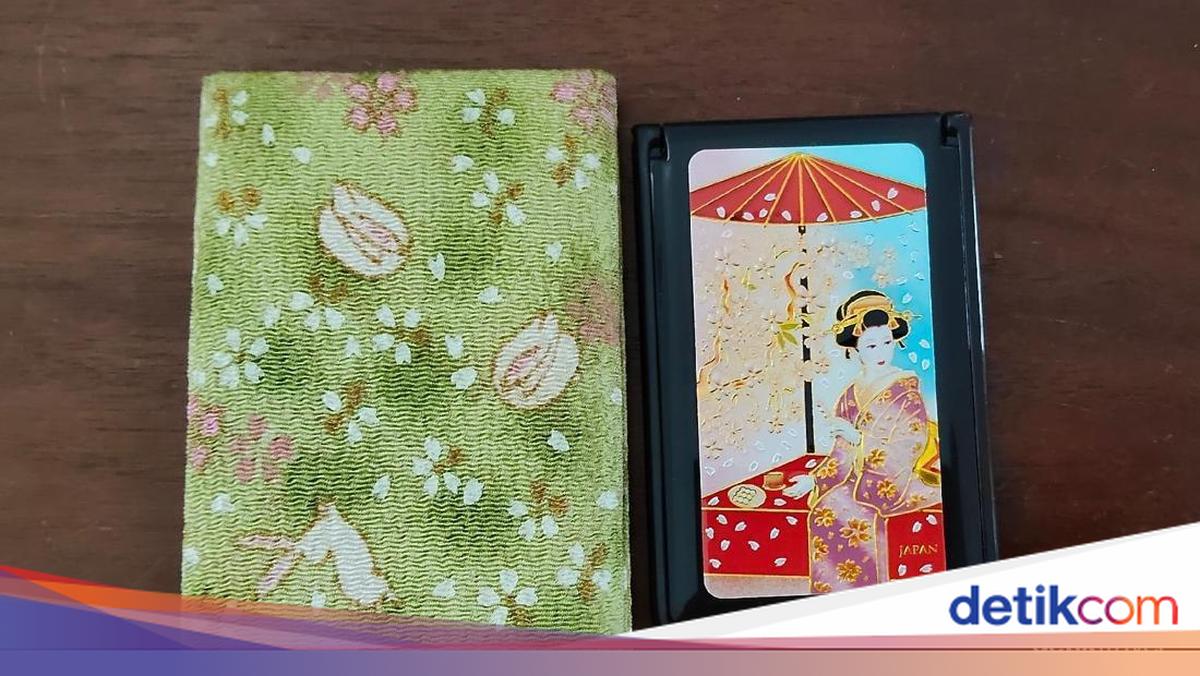 Koleksi Cermin-cermin Unik dari Berbagai Negara