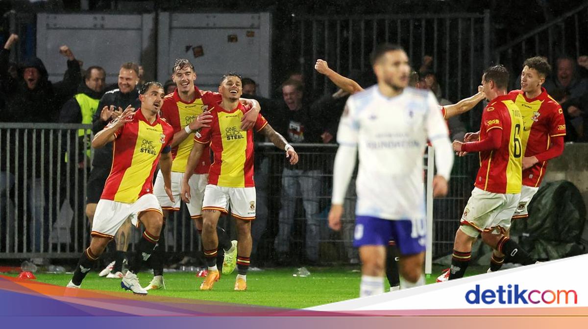 Menang 2-1, Dean James Cs Cetak Sejarah