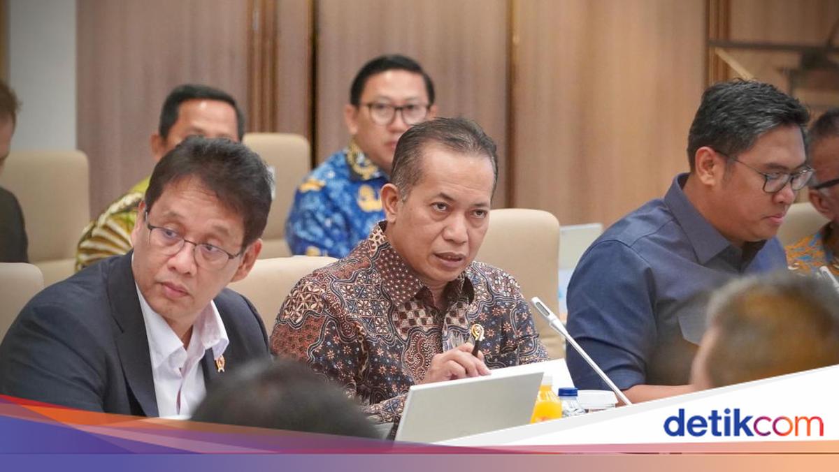 Menkop Sebut Kopdes Merah Putih Dapat Rp 3 M buat Bangun Gudang-Modal