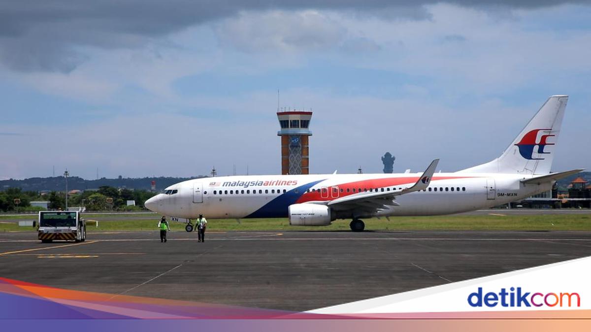 Muncul Usulan Larangan Menyajikan Alkohol di Penerbangan Malaysia Airlines