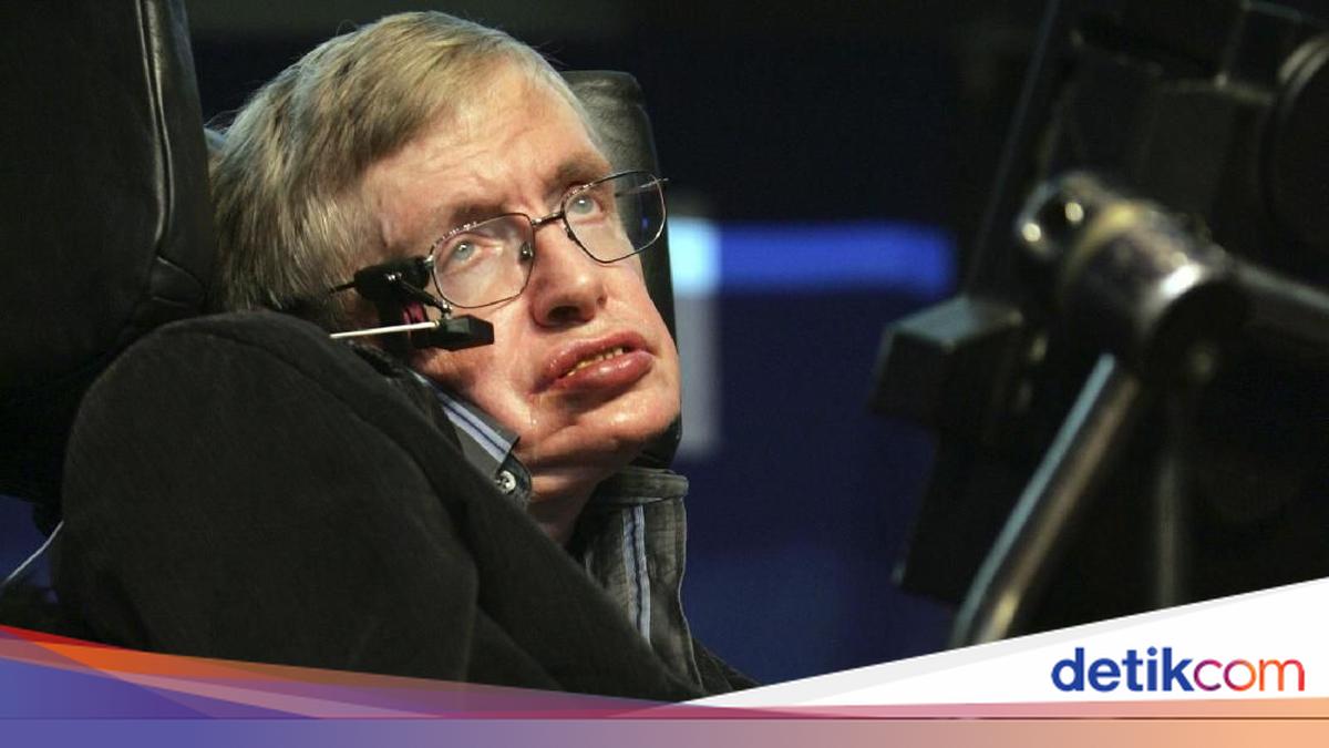 Ngeri! Ramalan Stephen Hawking Soal Kiamat Bumi