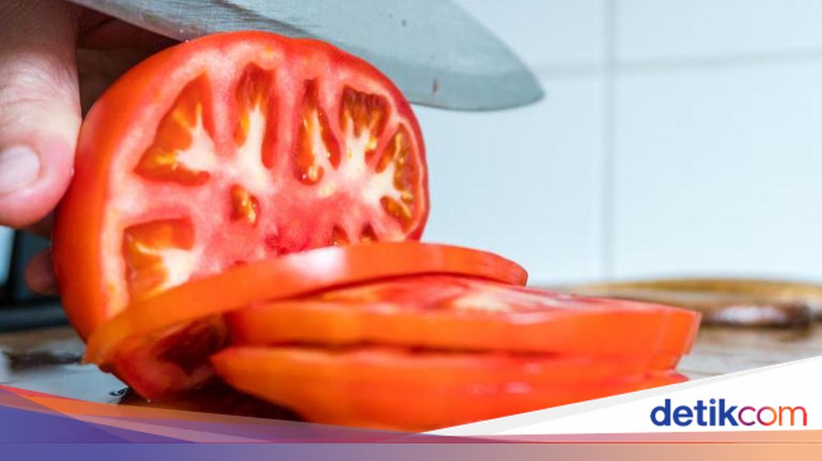 Tomat dan Mentimun Bisa Terpapar Salmonella, Waspadai 5 Tanda Keracunannya