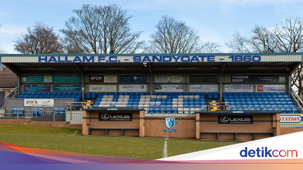 Tribun Mini-Lapangan Miring, Begini Wujud Stadion Sepak Bola Tertua di Dunia