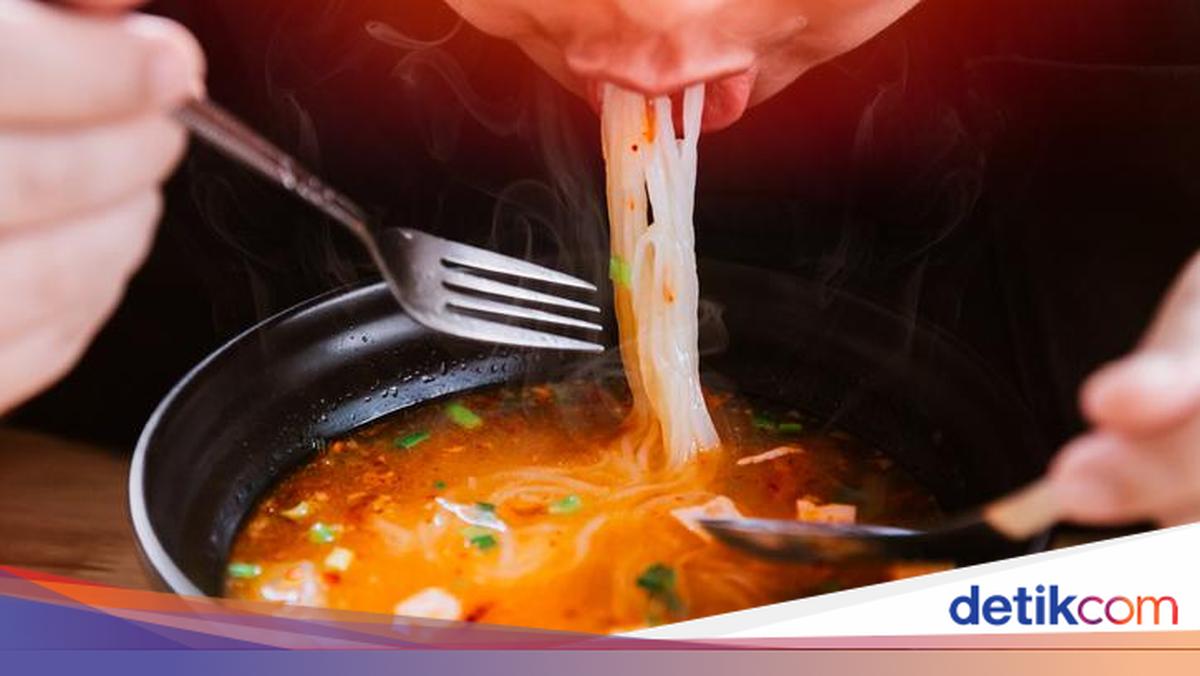 Waspadai 5 Efek Samping Makan Makanan Terlalu Pedas